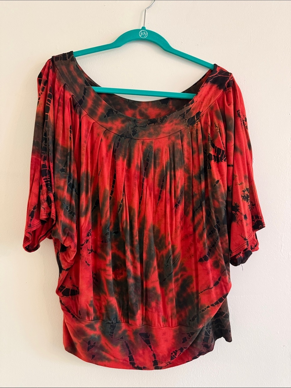 Mexicali Blues Women's Red Tie-Dye Off-Shoulder Blouse Size Large
